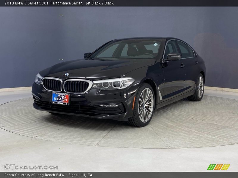 Jet Black / Black 2018 BMW 5 Series 530e iPerfomance Sedan