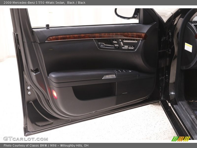 Black / Black 2009 Mercedes-Benz S 550 4Matic Sedan