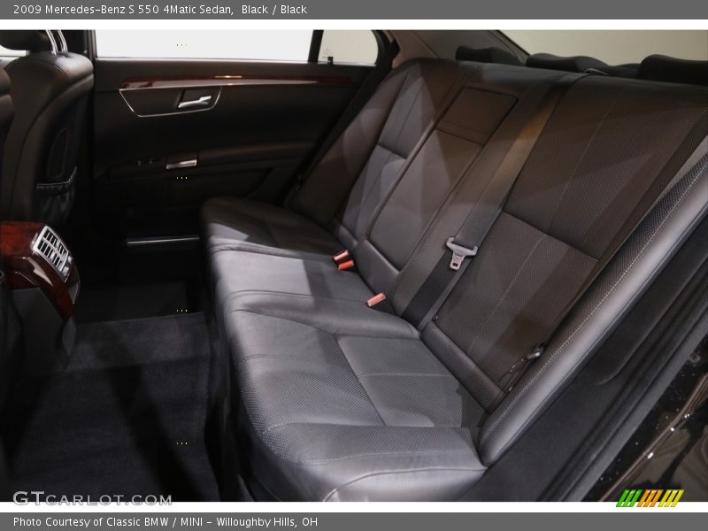 Black / Black 2009 Mercedes-Benz S 550 4Matic Sedan