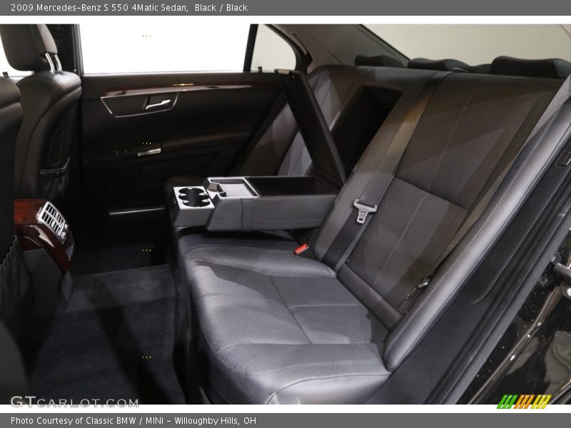 Black / Black 2009 Mercedes-Benz S 550 4Matic Sedan