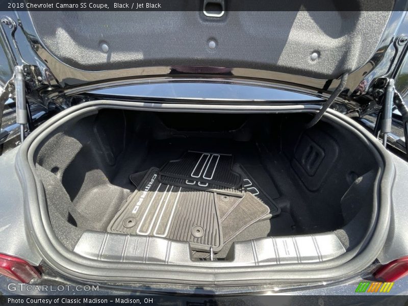  2018 Camaro SS Coupe Trunk
