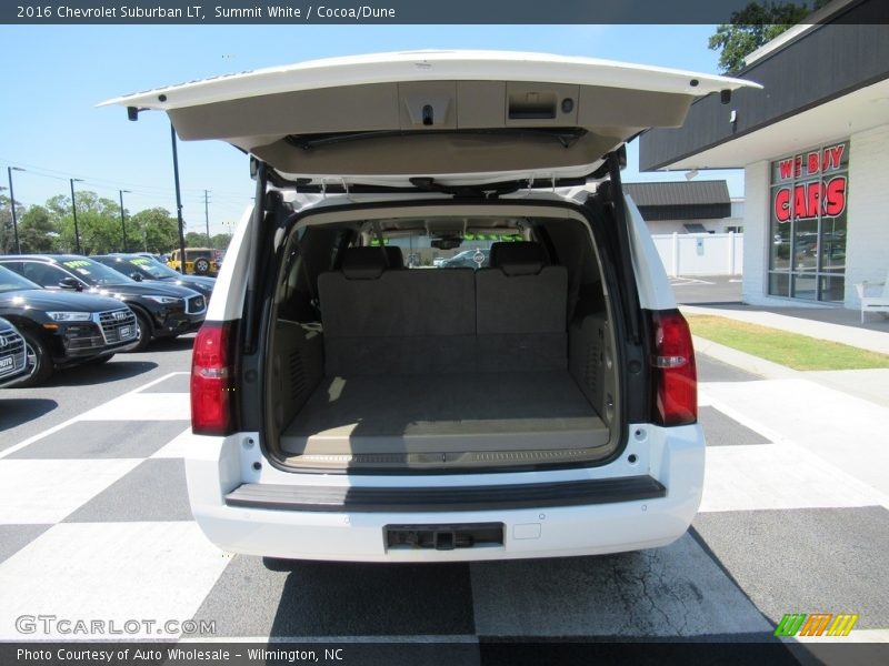 Summit White / Cocoa/Dune 2016 Chevrolet Suburban LT