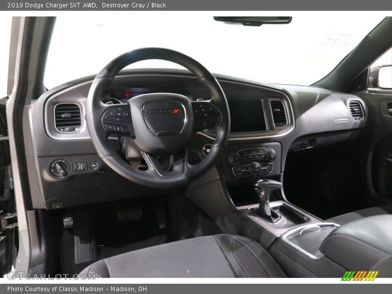 Destroyer Gray / Black 2019 Dodge Charger SXT AWD