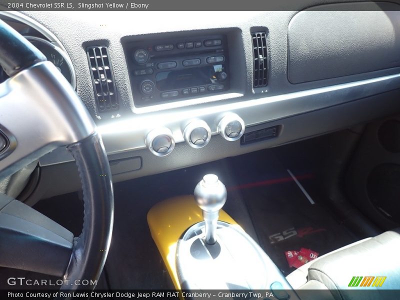 Slingshot Yellow / Ebony 2004 Chevrolet SSR LS