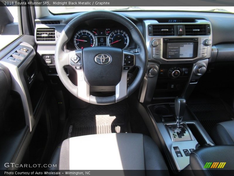 Midnight Black Metallic / Graphite 2018 Toyota 4Runner SR5
