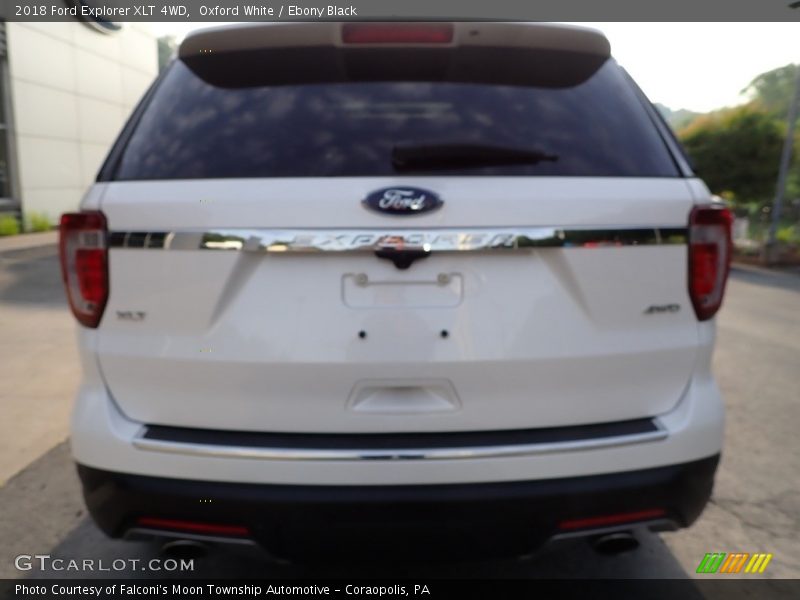 Oxford White / Ebony Black 2018 Ford Explorer XLT 4WD