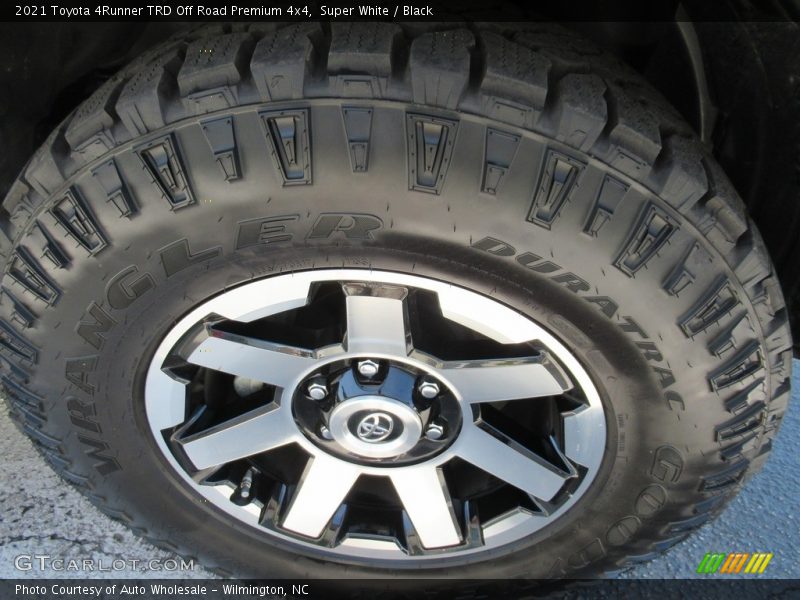 Super White / Black 2021 Toyota 4Runner TRD Off Road Premium 4x4