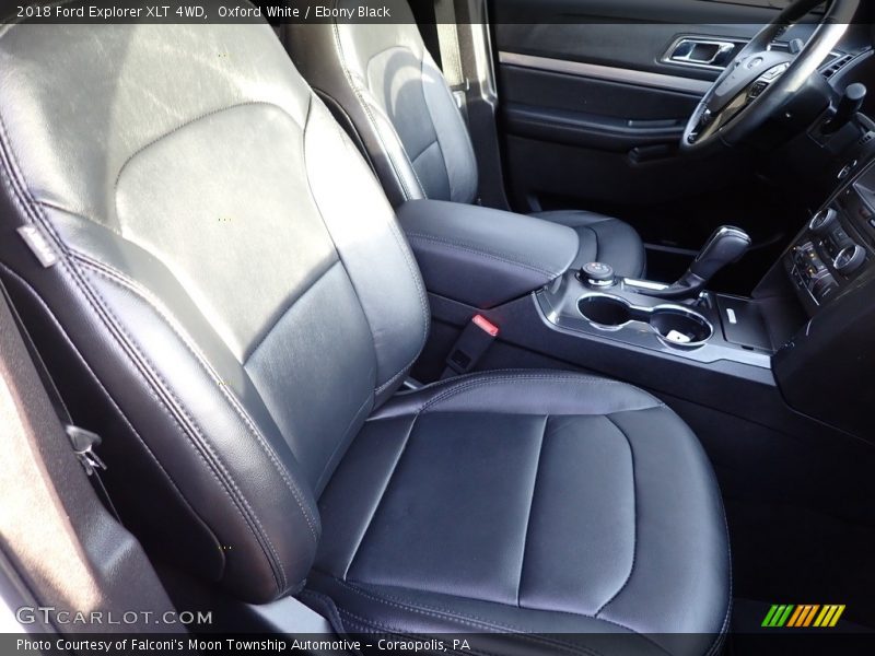 Oxford White / Ebony Black 2018 Ford Explorer XLT 4WD