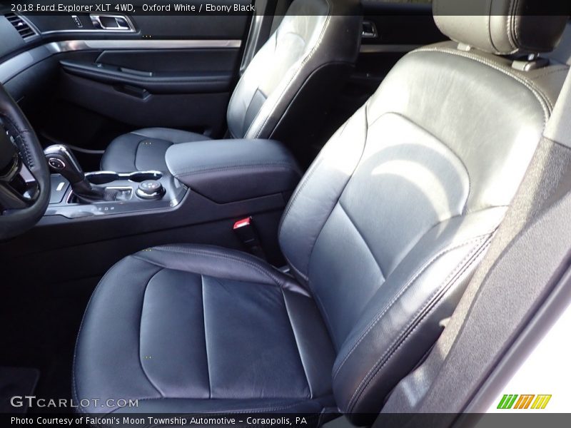 Oxford White / Ebony Black 2018 Ford Explorer XLT 4WD