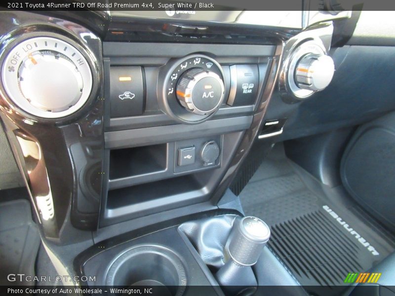 Super White / Black 2021 Toyota 4Runner TRD Off Road Premium 4x4