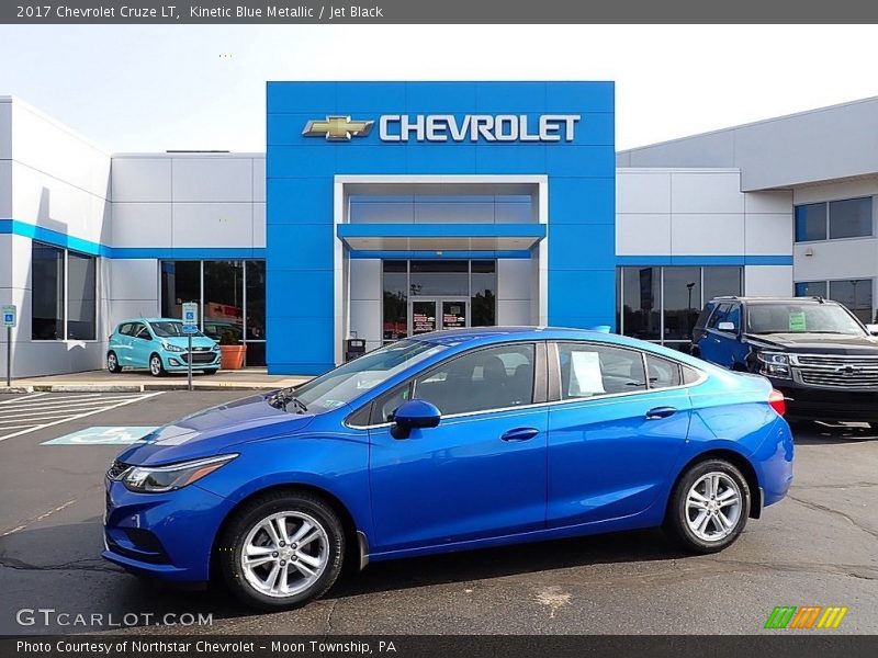 Kinetic Blue Metallic / Jet Black 2017 Chevrolet Cruze LT