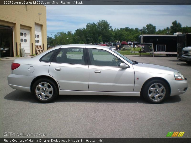 Silver Platinum / Black 2005 Saturn L Series L300 Sedan