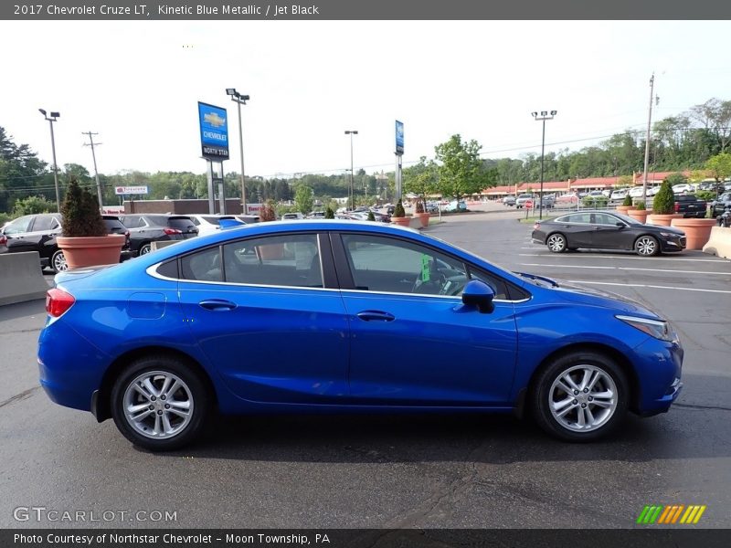 Kinetic Blue Metallic / Jet Black 2017 Chevrolet Cruze LT