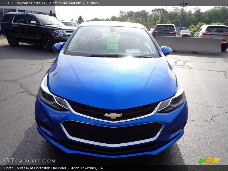 Kinetic Blue Metallic / Jet Black 2017 Chevrolet Cruze LT