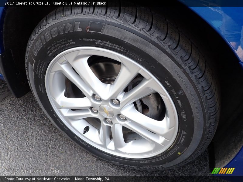 Kinetic Blue Metallic / Jet Black 2017 Chevrolet Cruze LT