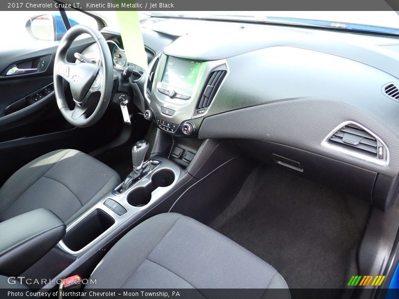 Kinetic Blue Metallic / Jet Black 2017 Chevrolet Cruze LT