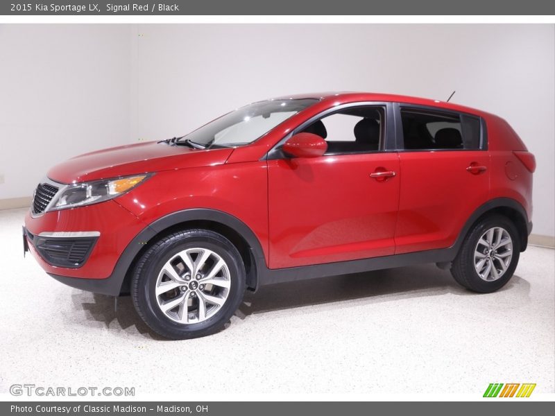 Front 3/4 View of 2015 Sportage LX