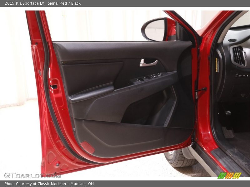 Signal Red / Black 2015 Kia Sportage LX