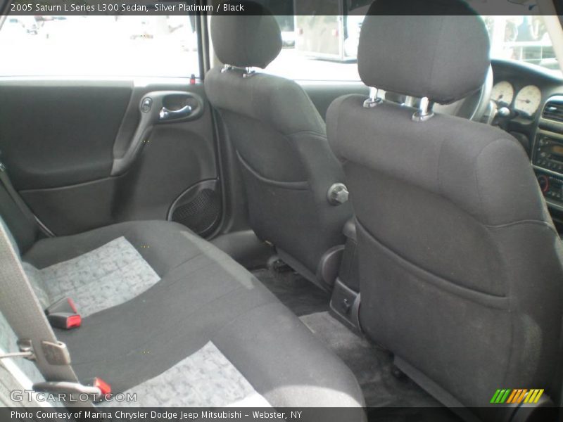 Silver Platinum / Black 2005 Saturn L Series L300 Sedan