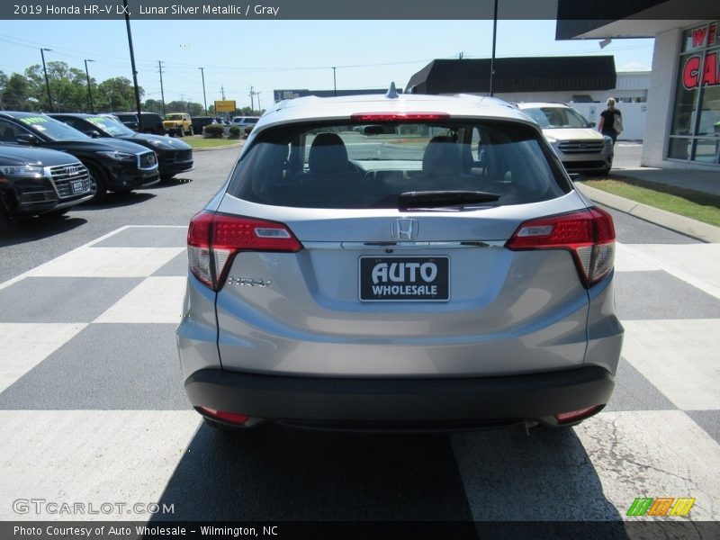 Lunar Silver Metallic / Gray 2019 Honda HR-V LX