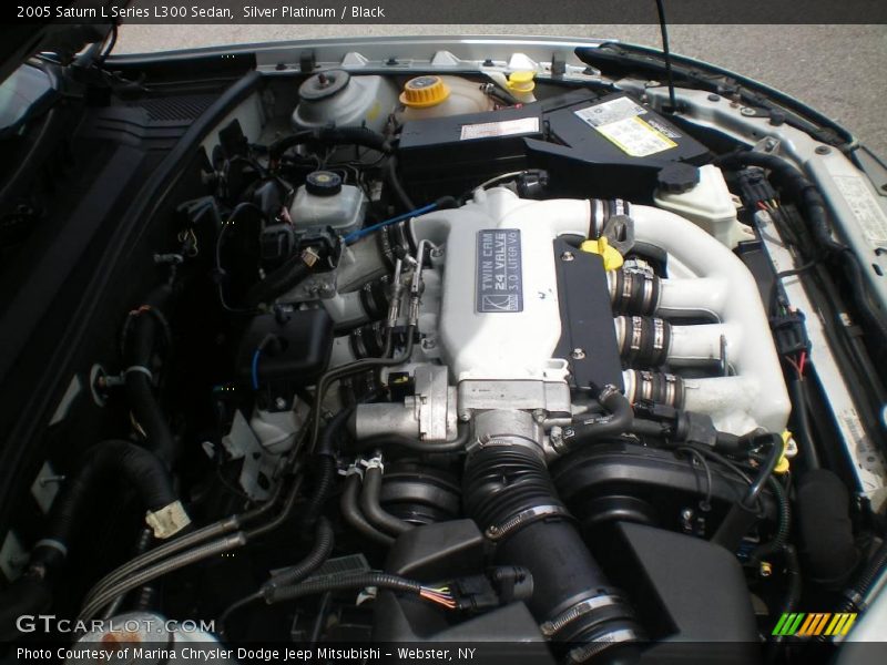 Silver Platinum / Black 2005 Saturn L Series L300 Sedan