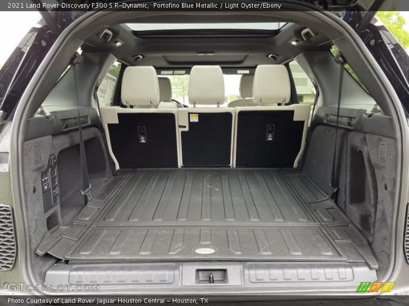 Portofino Blue Metallic / Light Oyster/Ebony 2021 Land Rover Discovery P300 S R-Dynamic