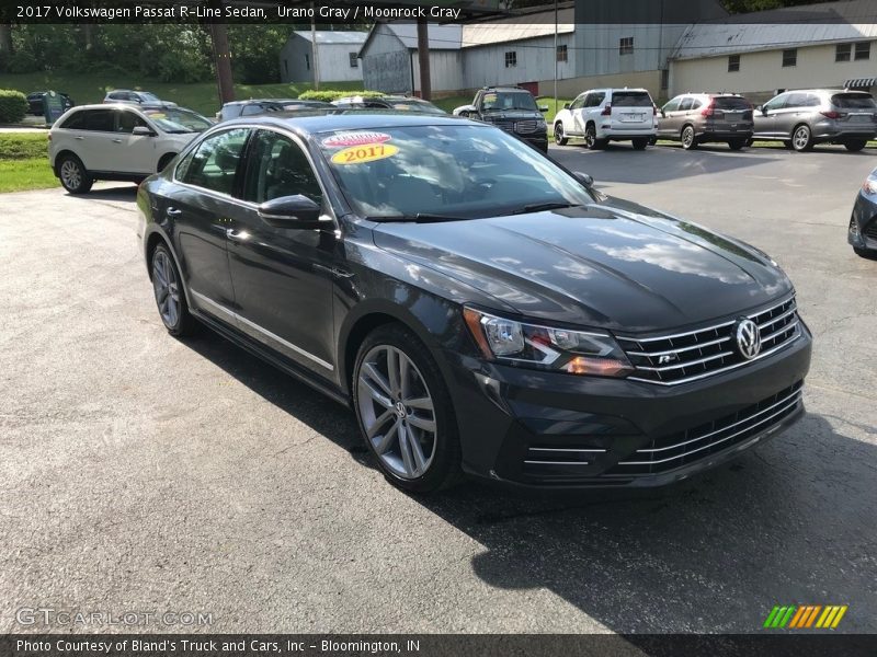 Urano Gray / Moonrock Gray 2017 Volkswagen Passat R-Line Sedan