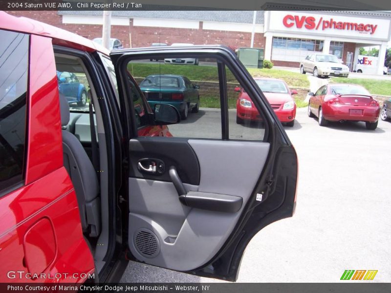 Chili Pepper Red / Tan 2004 Saturn VUE AWD