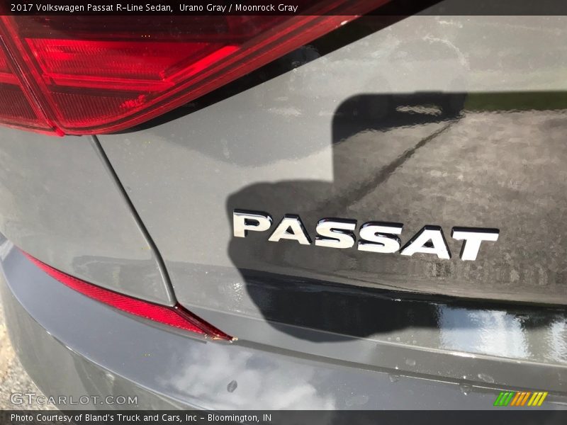 Urano Gray / Moonrock Gray 2017 Volkswagen Passat R-Line Sedan
