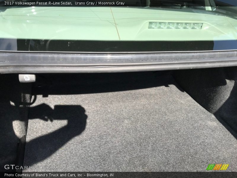 Urano Gray / Moonrock Gray 2017 Volkswagen Passat R-Line Sedan