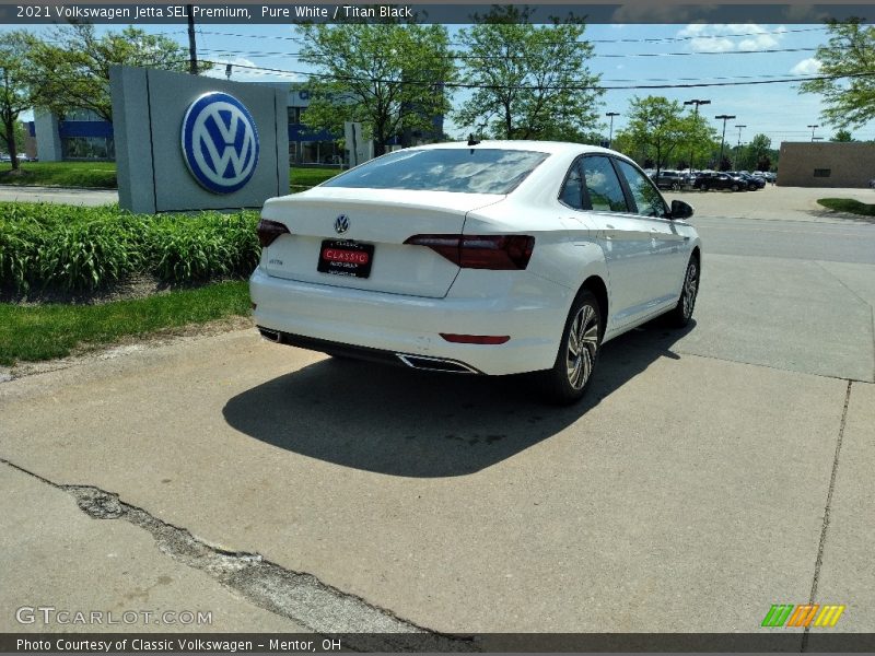 Pure White / Titan Black 2021 Volkswagen Jetta SEL Premium