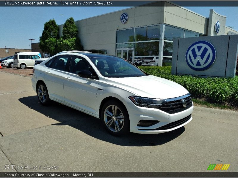 Front 3/4 View of 2021 Jetta R-Line