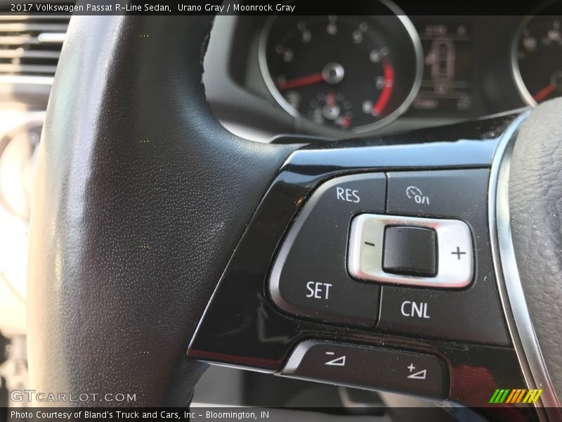 Urano Gray / Moonrock Gray 2017 Volkswagen Passat R-Line Sedan