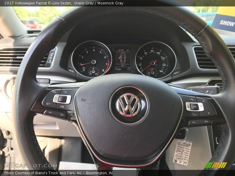 Urano Gray / Moonrock Gray 2017 Volkswagen Passat R-Line Sedan