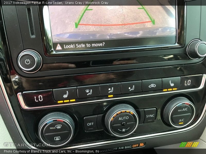 Urano Gray / Moonrock Gray 2017 Volkswagen Passat R-Line Sedan