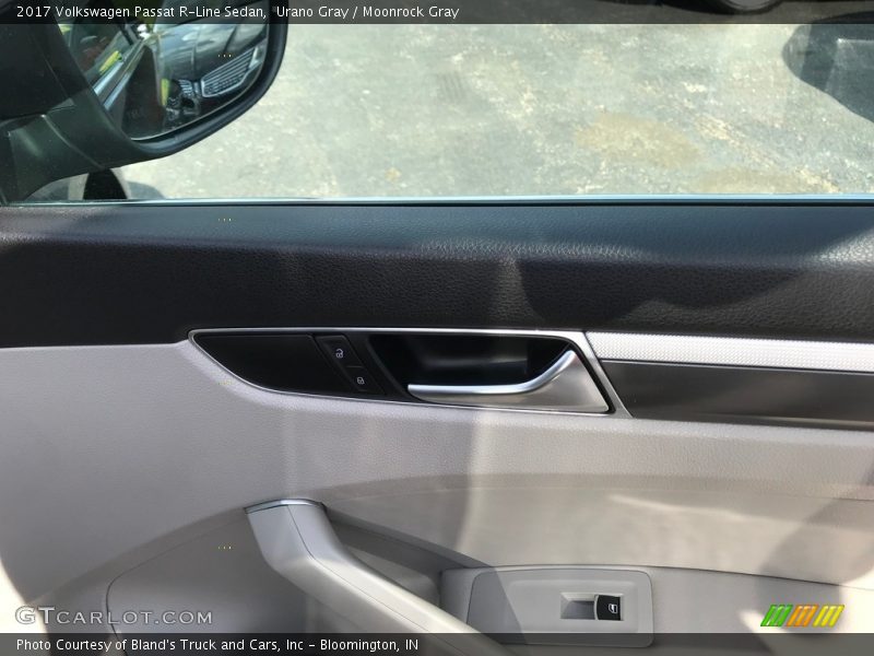 Urano Gray / Moonrock Gray 2017 Volkswagen Passat R-Line Sedan