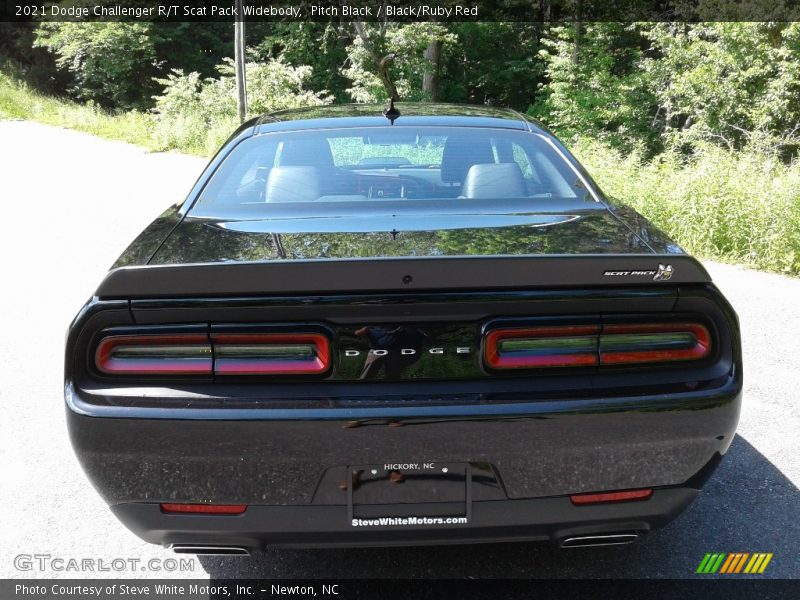 Pitch Black / Black/Ruby Red 2021 Dodge Challenger R/T Scat Pack Widebody