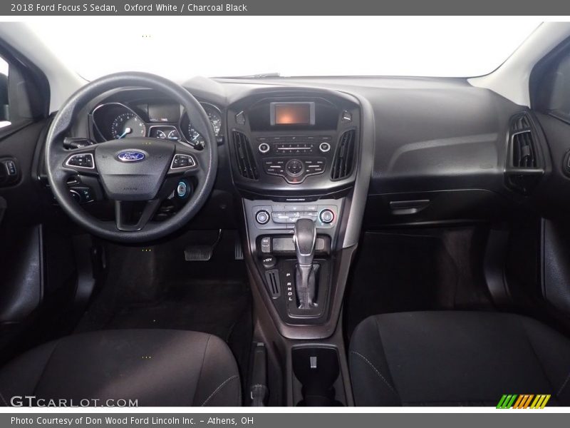 Oxford White / Charcoal Black 2018 Ford Focus S Sedan