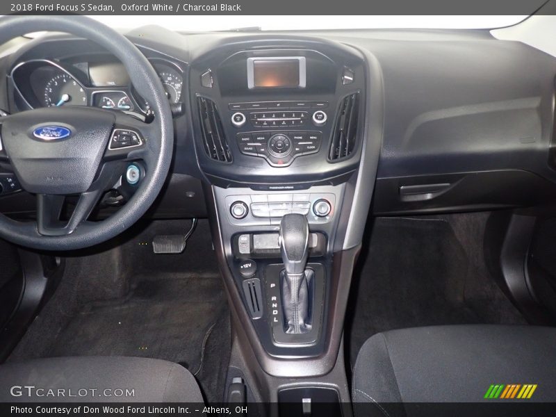 Oxford White / Charcoal Black 2018 Ford Focus S Sedan