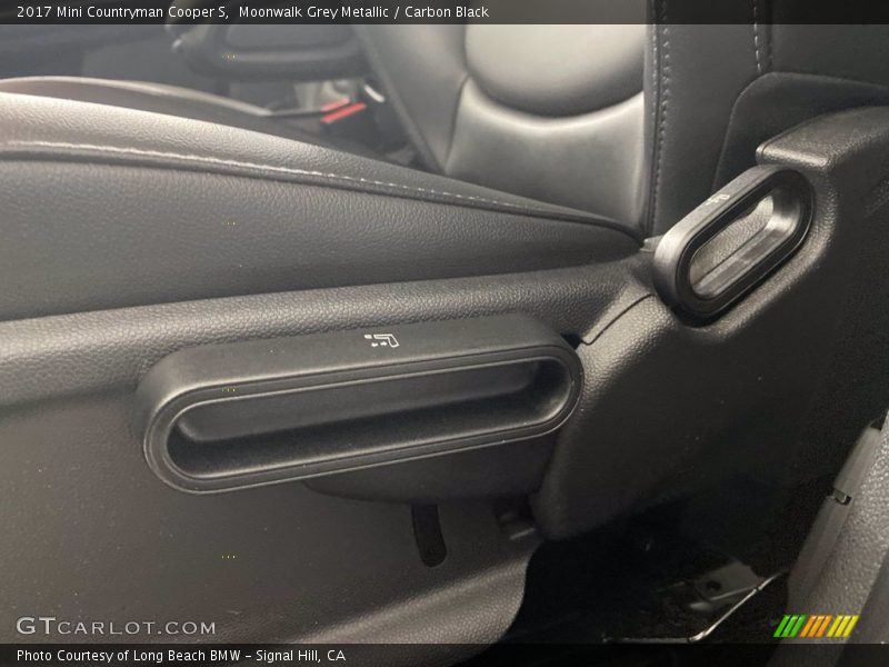 Moonwalk Grey Metallic / Carbon Black 2017 Mini Countryman Cooper S