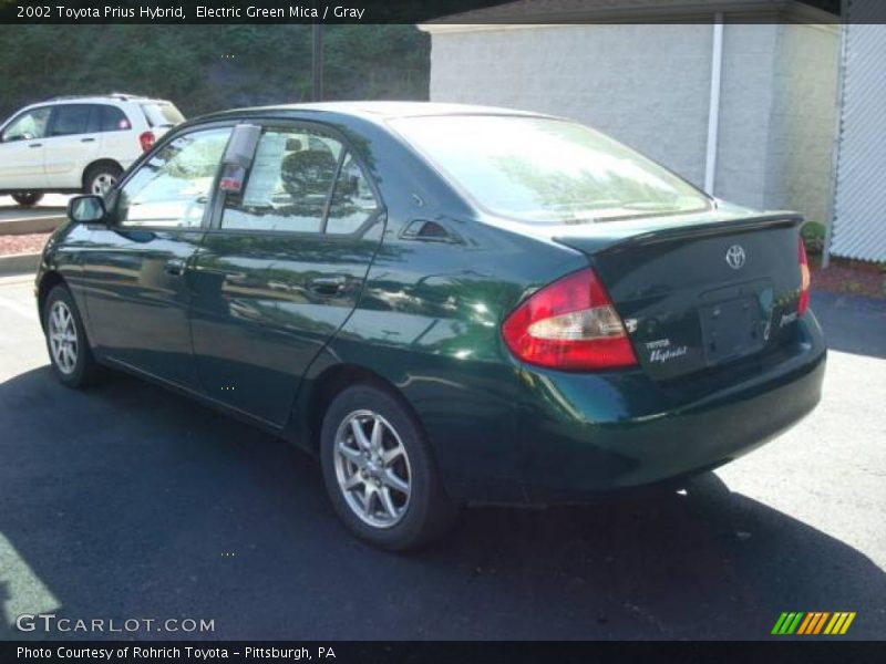 Electric Green Mica / Gray 2002 Toyota Prius Hybrid