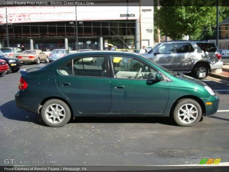 Electric Green Mica / Gray 2002 Toyota Prius Hybrid