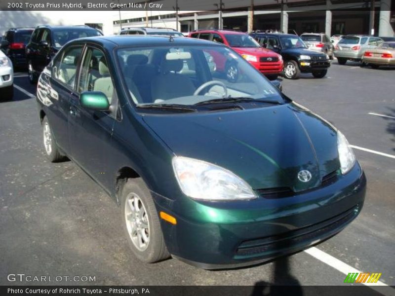 Electric Green Mica / Gray 2002 Toyota Prius Hybrid
