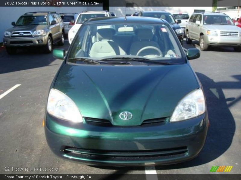 Electric Green Mica / Gray 2002 Toyota Prius Hybrid