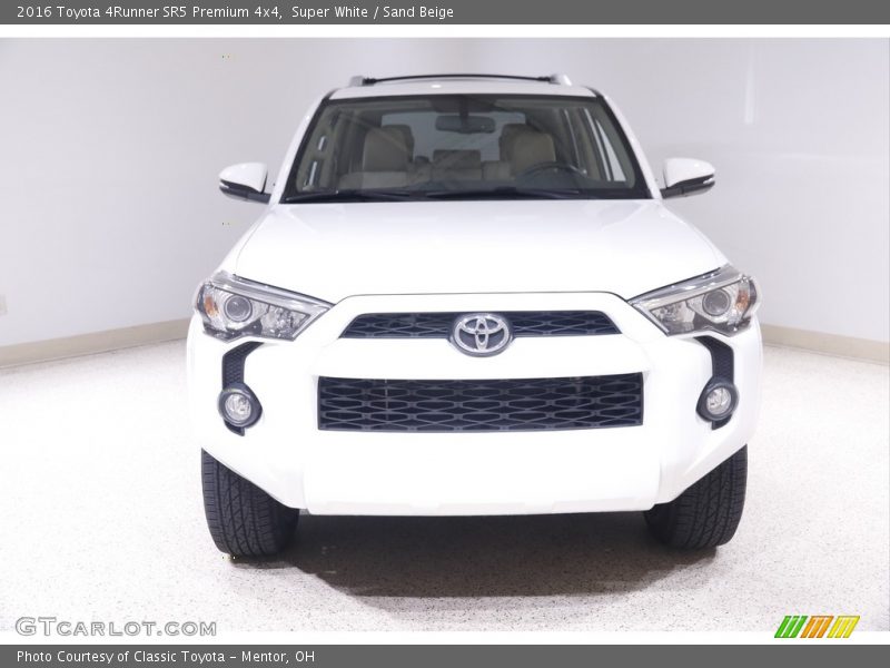 Super White / Sand Beige 2016 Toyota 4Runner SR5 Premium 4x4