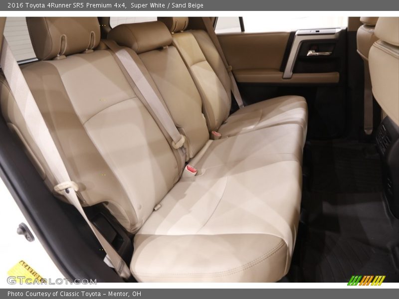 Super White / Sand Beige 2016 Toyota 4Runner SR5 Premium 4x4