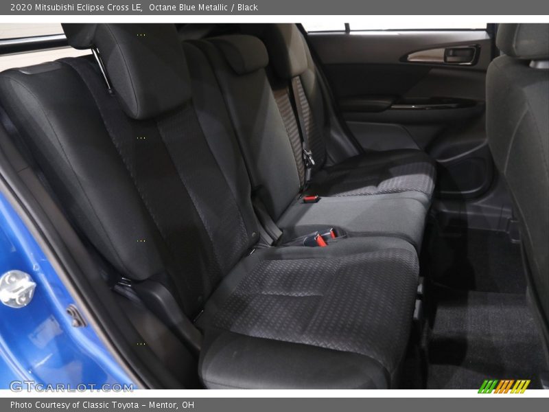 Octane Blue Metallic / Black 2020 Mitsubishi Eclipse Cross LE