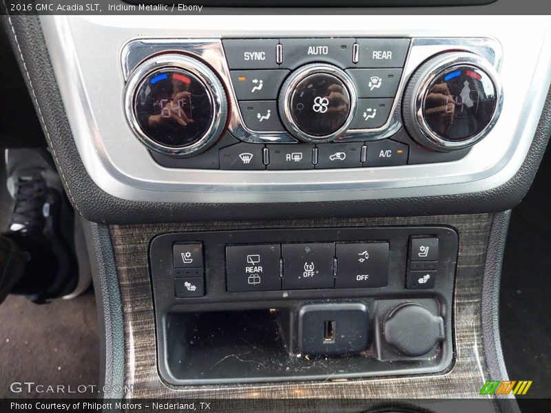 Controls of 2016 Acadia SLT