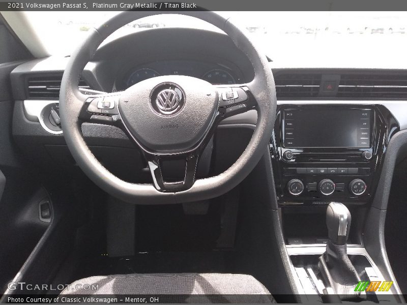 Platinum Gray Metallic / Titan Black 2021 Volkswagen Passat S