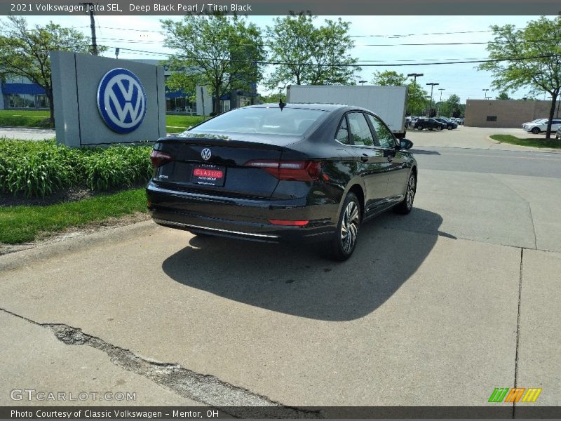 Deep Black Pearl / Titan Black 2021 Volkswagen Jetta SEL